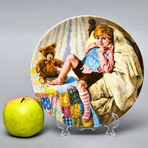 Коллекционная Фарфоровая Тарелка «Мальчик с книгой», RECO США -1984 год. 