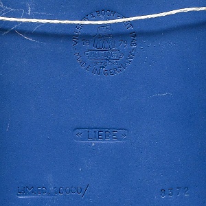 Фарфоровая Картина - Панно - Плакетка «Любовь. Мама и дочь»,  Villeroy&Boch Германия - 1979 год.