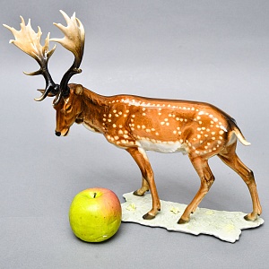Коллекционная Фарфоровая статуэтка «Пятнистый Олень», Hutschenreuther Германия.