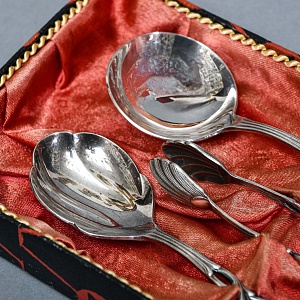 «Хильдесхаймская роза» - Десертный Сервировочный Набор, Silverplate, Германия 60-е годы.