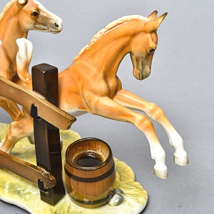 Коллекционная статуэтка «Лошади - Скачущие Жеребята», Фарфор Hutschenreuther Германия, 1970 год.