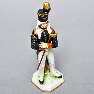 Редкая! Коллекционная Фарфоровая статуэтка «Маркшейдер - Горный Инженер», Unterweissbach Германия. 