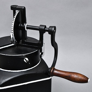 Большая Старинная Кухонная Механическая Маслобойка, Металл, Англия середина ХХ века. 