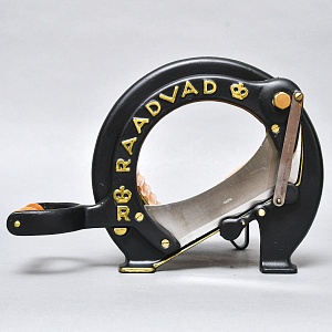 Винтажная Ручная Механическая Хлеборезка - Слайсер - Нож, RAADVAD Дания, середина ХХ века.