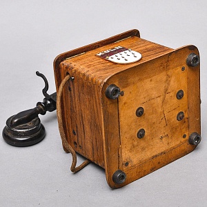 Антикварный Настольный Телефонный аппарат - Телефон «La Telephone Prive», Франция -1918 год.