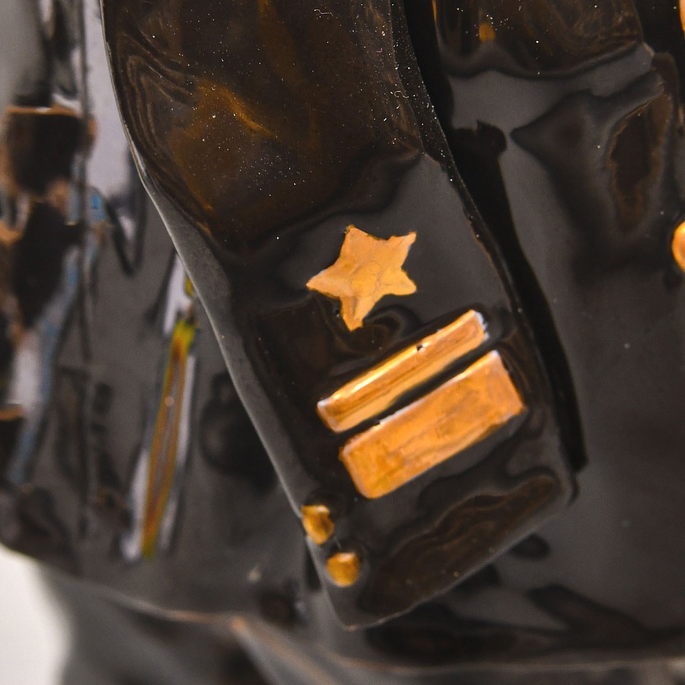 Коллекционная Авторская Статуэтка «Советский Исследователь Арктики - Папанин И.Д.», фарфор, Россия. 