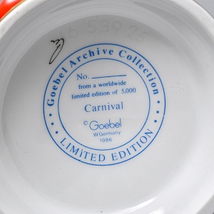 Редкая! Коллекционная Фарфоровая статуэтка «КАРНАВАЛ», GOEBEL Германия - 1986 год.