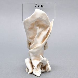 Антикварная статуэтка - салфетница «Путти с кульком», Фарфор Dressel & Kister Passau Германия.