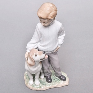 Коллекционная Фарфоровая статуэтка «Мальчик с собакой», Lladro / Лядро Испания.