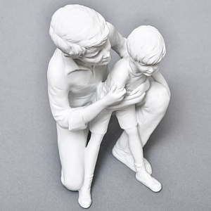 Редкая!!! Коллекционная Фарфоровая Статуэтка «Отец и Сын», Kaiser, Германия -1979 год.