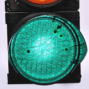 Редкость! Огромный Площадной «Уличный Светофор» родом из СССР - образца 1974 года.