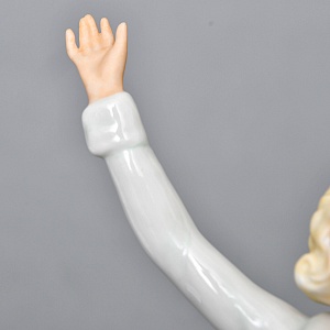 Коллекционная Фарфоровая статуэтка «Девушка фигуристка», Schau Bach Kunst Германия, 1953 - 1962 годы.