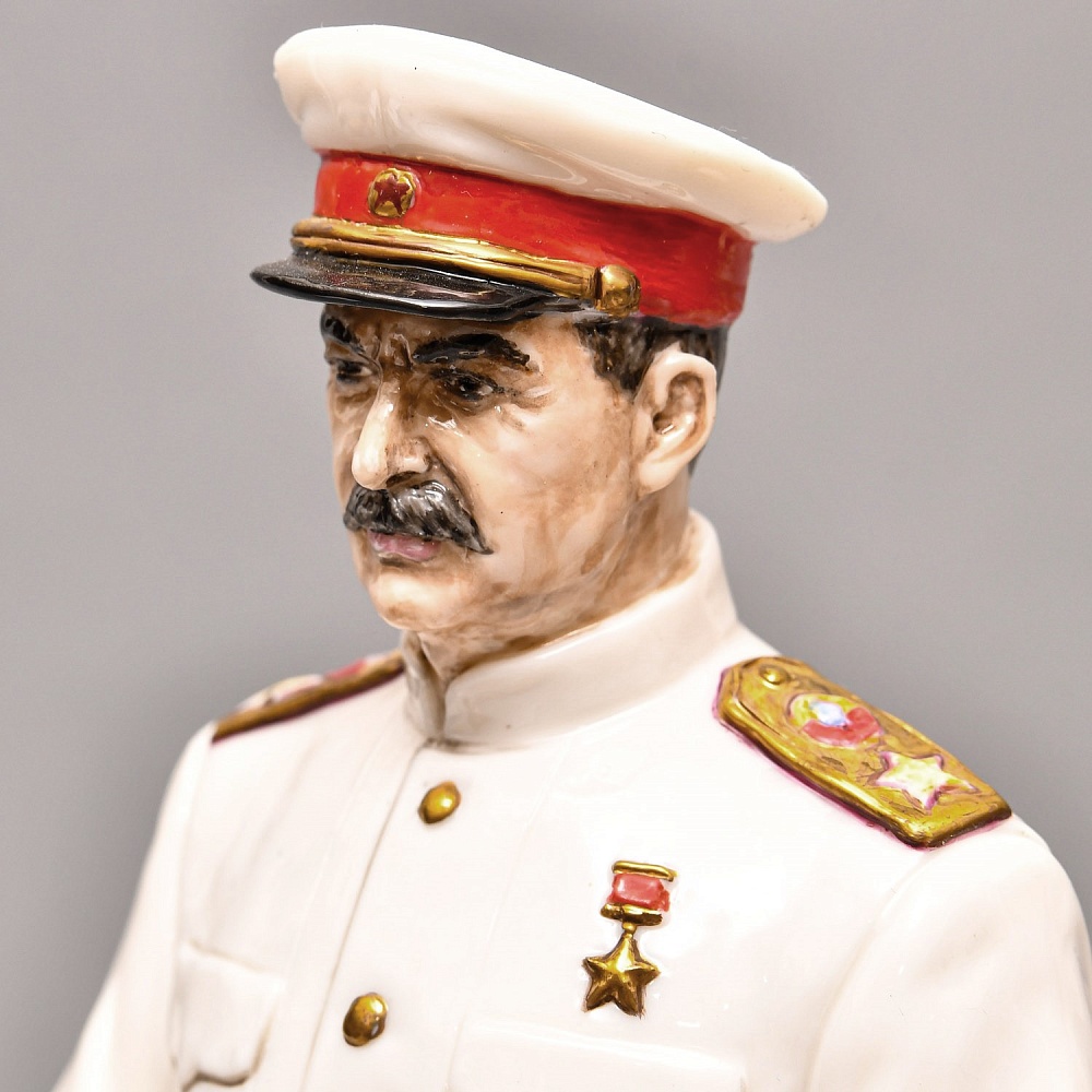 Коллекционная Авторская Статуэтка «Генералиссимус СССР - Сталин И.В.», фарфор, Россия. 