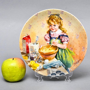 Коллекционная Фарфоровая Тарелка «День девочки Бекки. Приготовление маффинов», RECO США - 1986 год. 