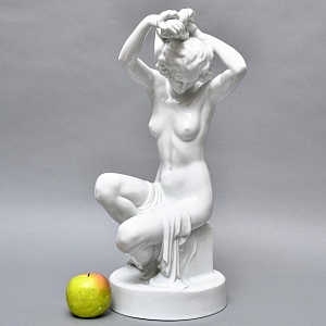 РЕДКОСТЬ! Большая Фарфоровая статуэтка «Обнаженная купальщица», Herend Венгрия.