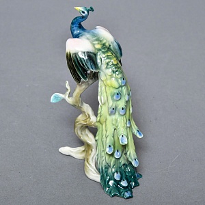 Коллекционная Фарфоровая статуэтка «Птица. Павлин на ветке», Kaiser Германия, середина ХХ века. 