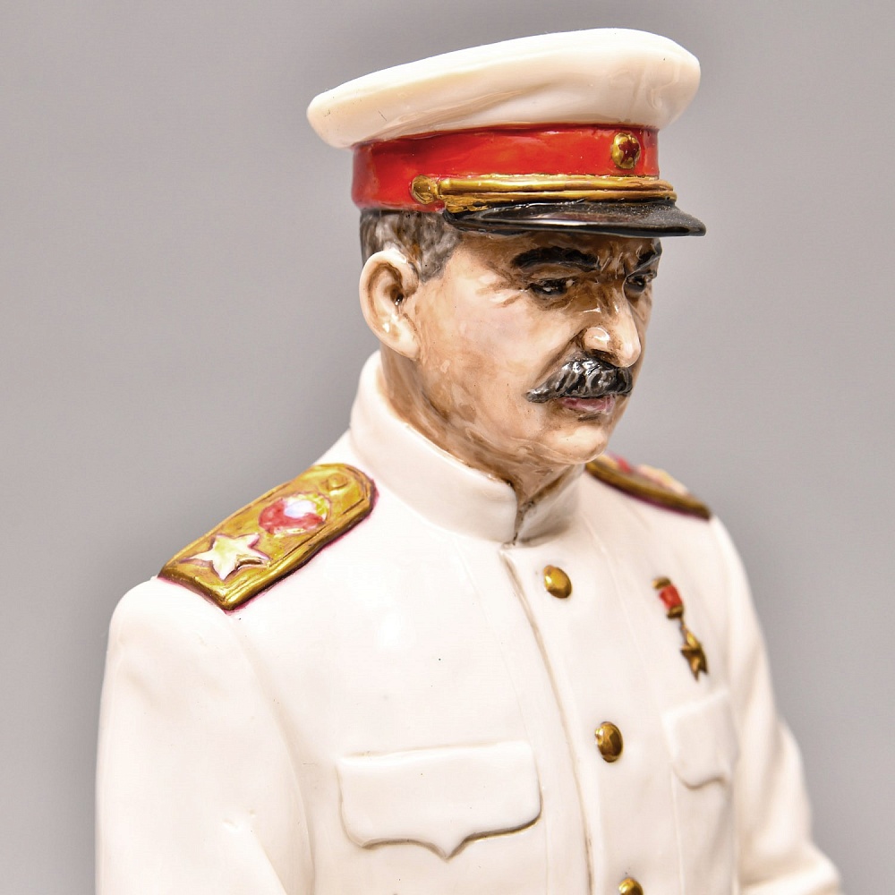 Коллекционная Авторская Статуэтка «Генералиссимус СССР - Сталин И.В.», фарфор, Россия. 