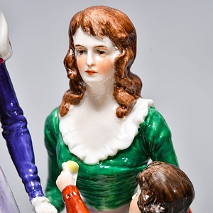 Антикварная Статуэтка «Неожиданное Угощение», Фарфор, Dressel & Kister Passau Германия, 1907 - 1922 гг. 